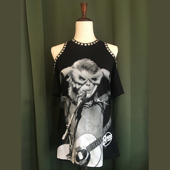 🌺SOLD 🌺Alice + Olivia David Bowie Studded Tee - Picture 4 of 9